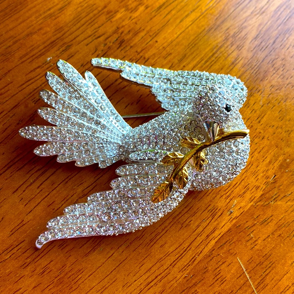Joan Rivers Dove of Peace Brooch